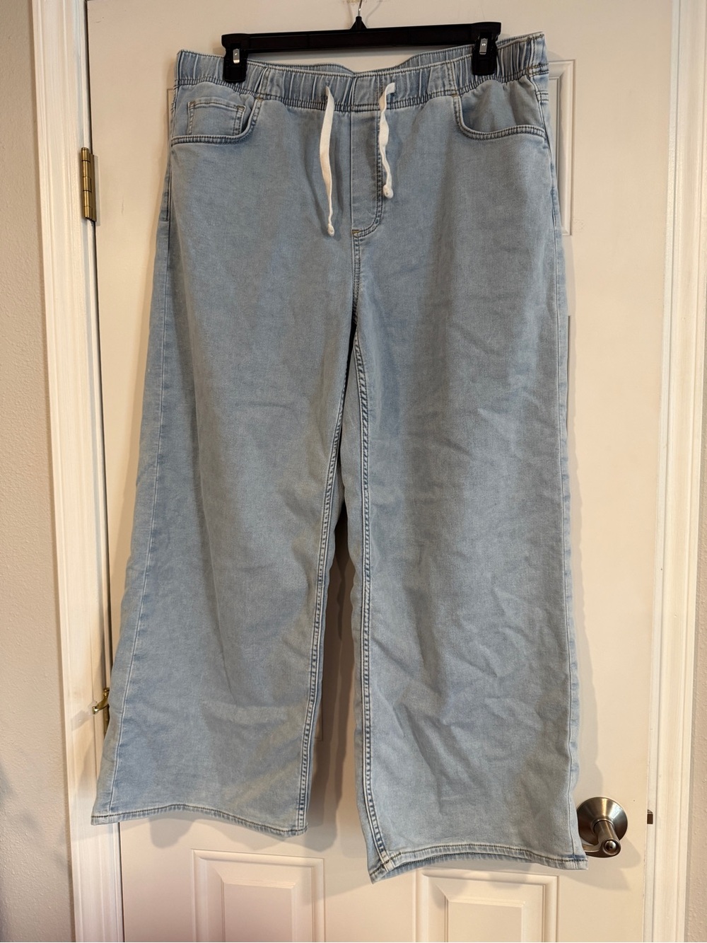 GAP Light Blue Wide-Leg Drawstring Women’s Jeans